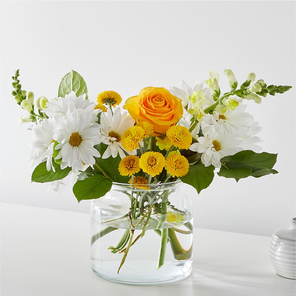Sun Salutation Bouquet – Meramec Florist, Steelville MO