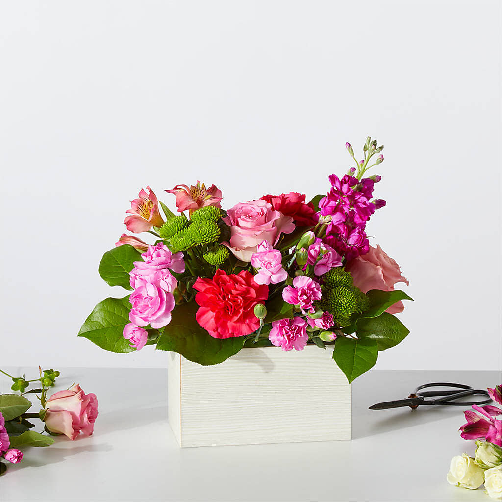 Sweetberry Box – A Florist Original – Meramec Florist, Steelville MO