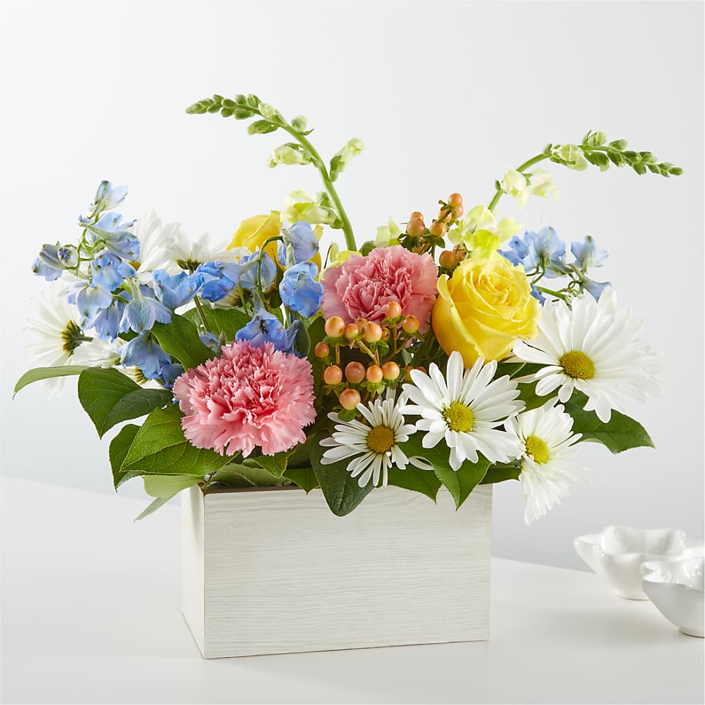 Sun Salutation Box Bouquet – Meramec Florist, Steelville MO
