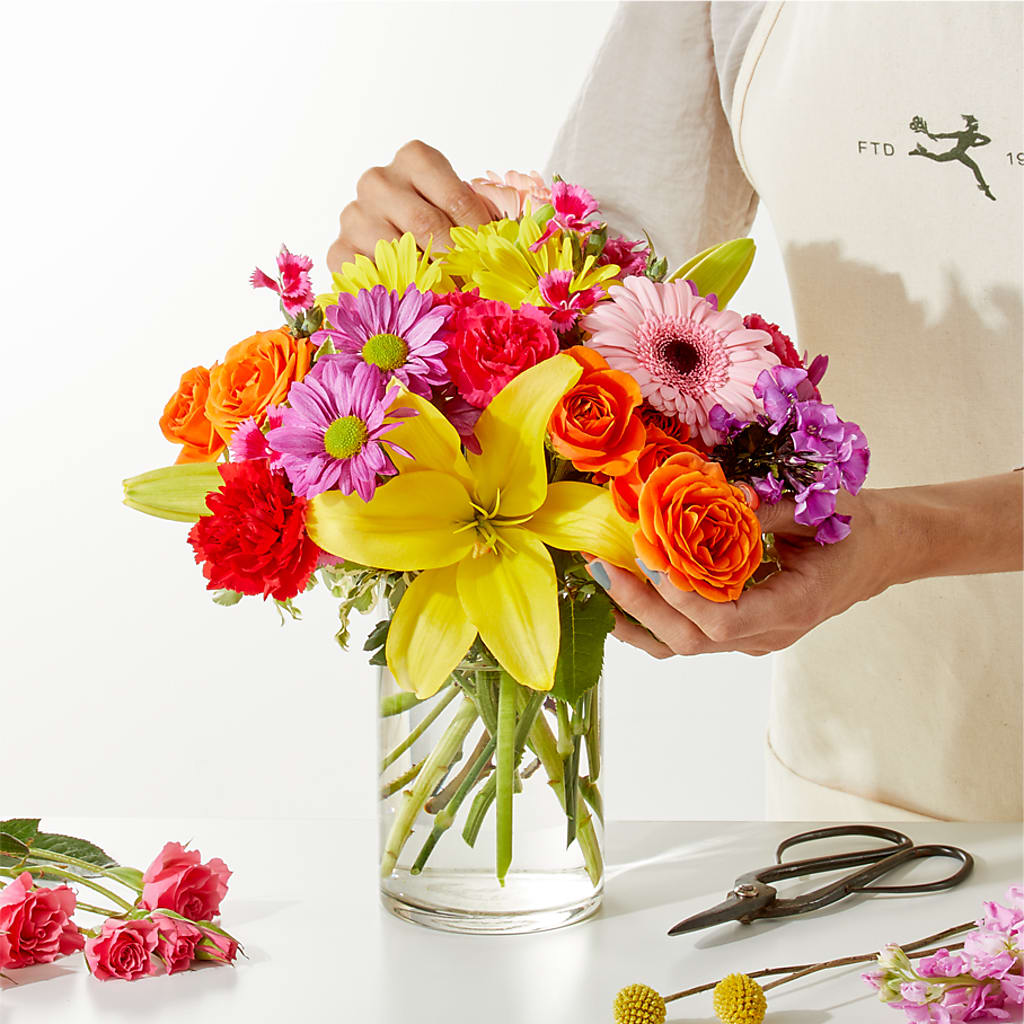 Cue the Confetti - A Florist Original – Meramec Florist, Steelville MO