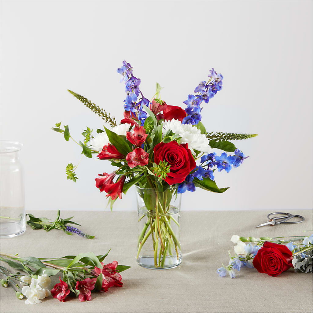 Star Spangled - A Florist Original – Meramec Florist, Steelville MO