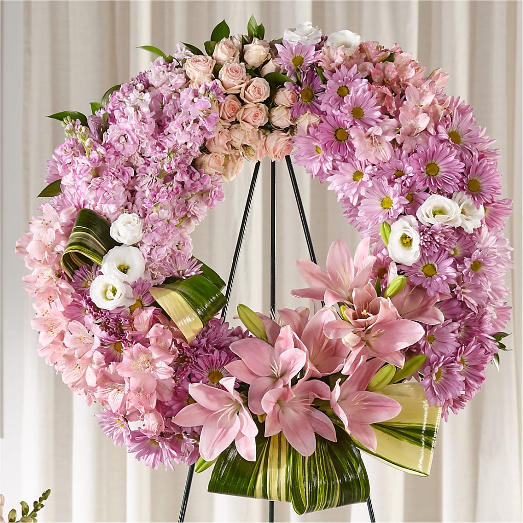Gift of Warmth Wreath – Meramec Florist, Steelville MO