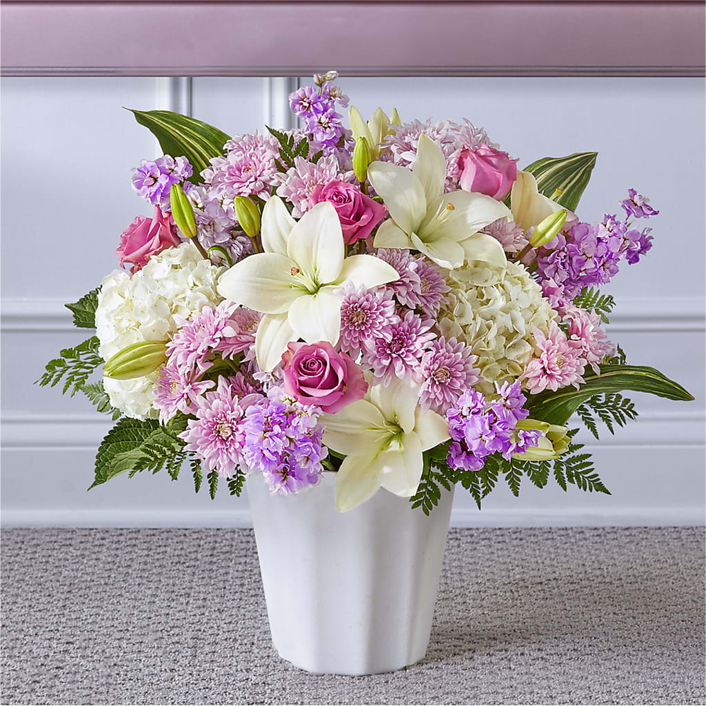 Heaven Sent Floor Basket – Meramec Florist, Steelville MO