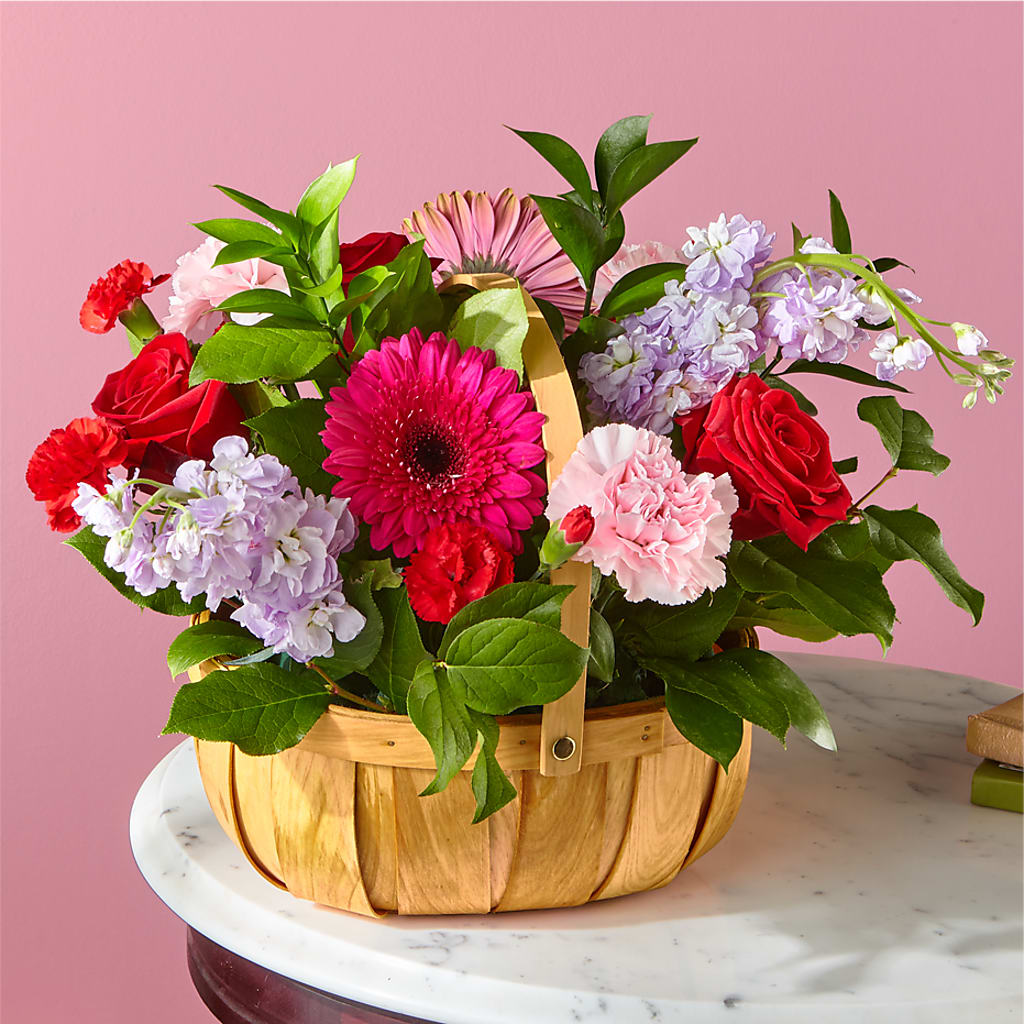 Pink Picnic Basket – Meramec Florist, Steelville MO