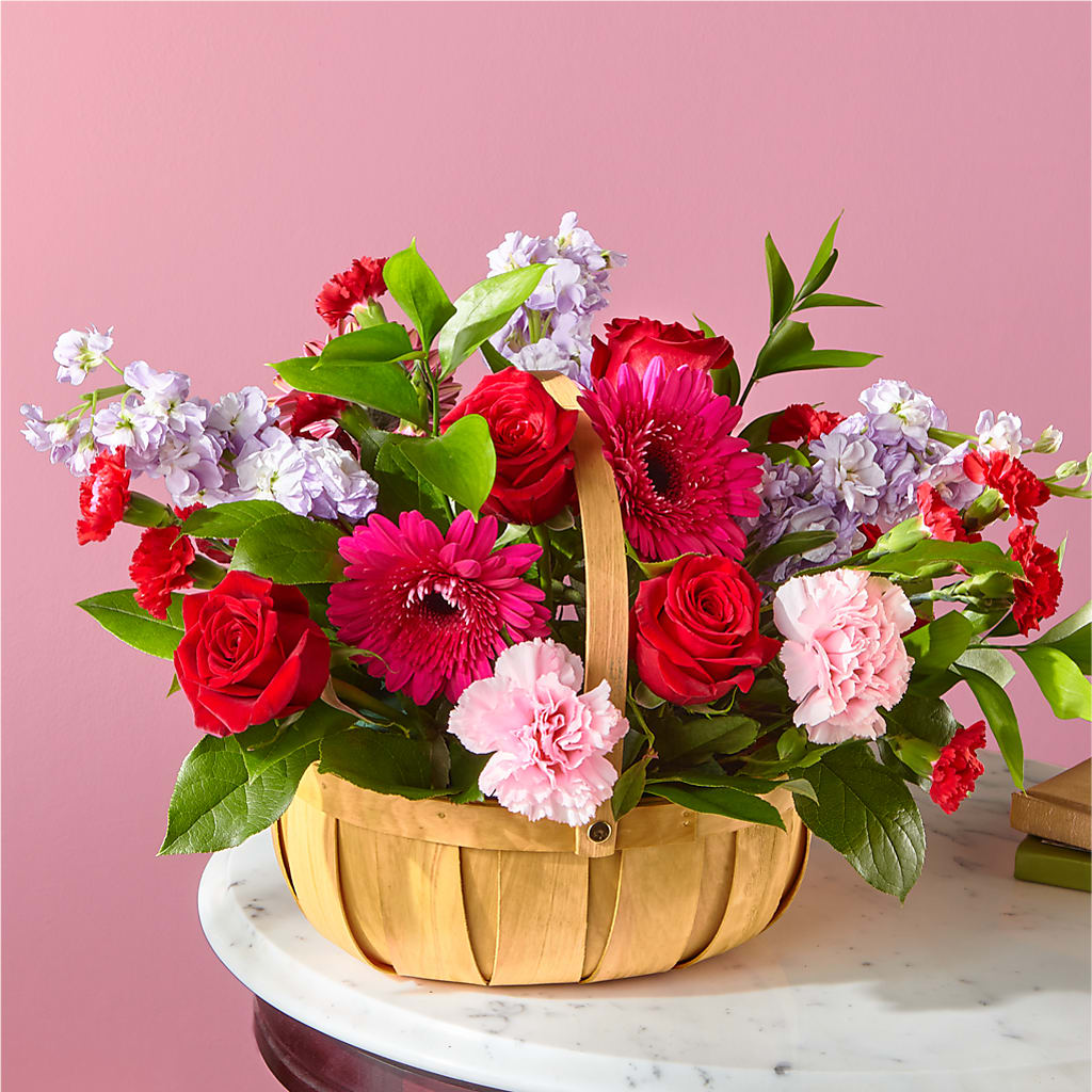 Pink Picnic Basket – Meramec Florist, Steelville MO