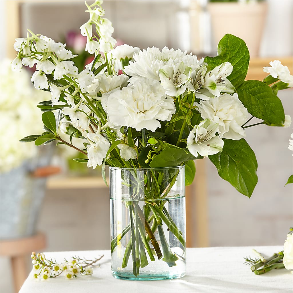 Classic Ivory – A Florist Original – Meramec Florist, Steelville MO