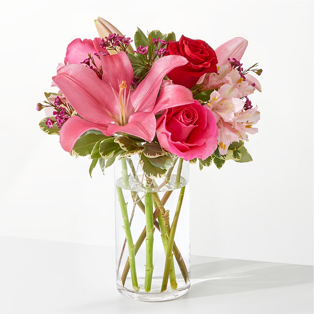 Lucky in Love Bouquet – Meramec Florist, Steelville MO