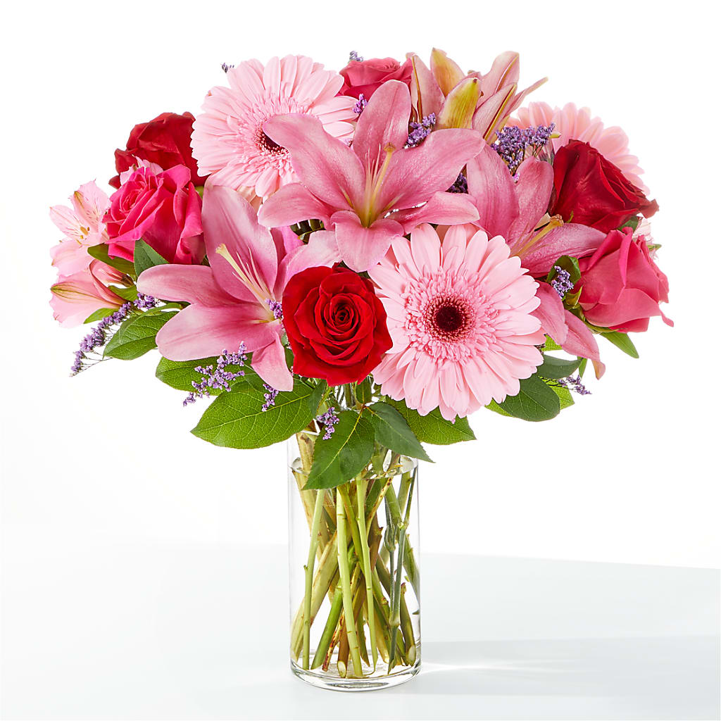 Lots of Love Bouquet – Meramec Florist, Steelville MO