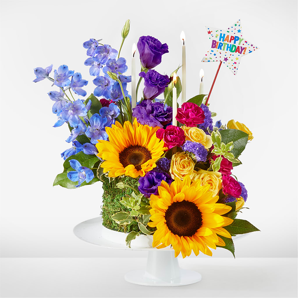 Star of the Day Floral Cake – Meramec Florist, Steelville MO