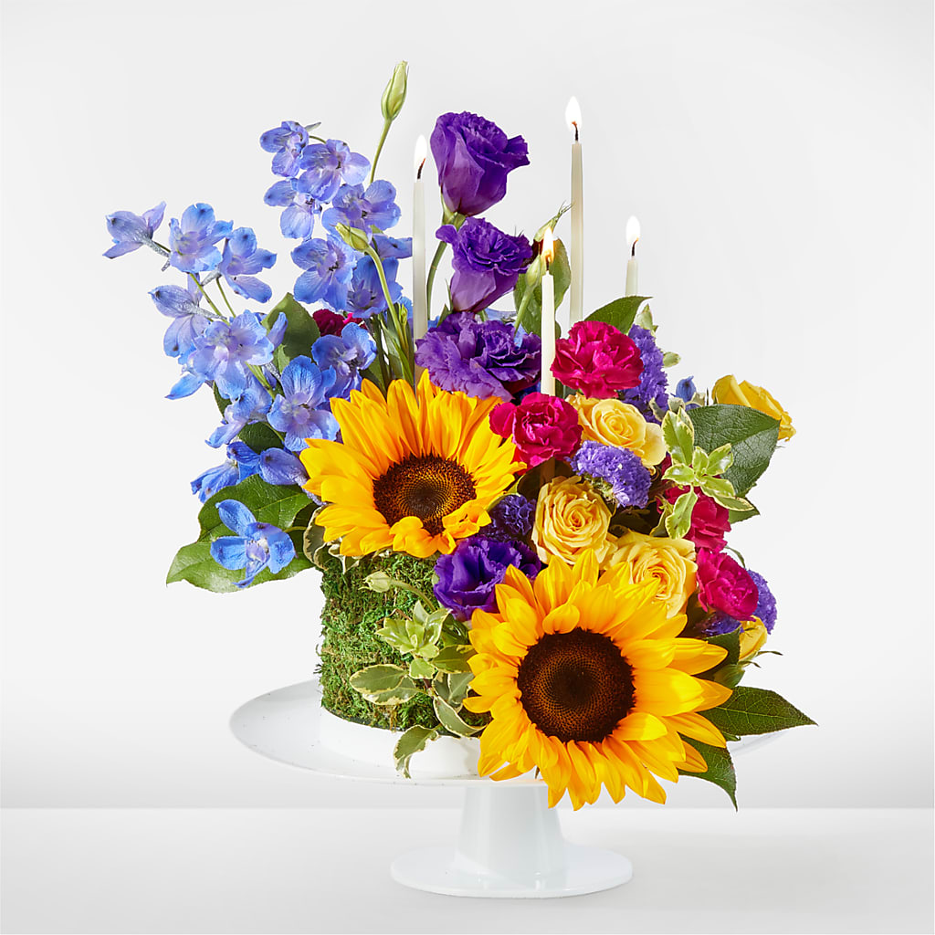 Star of the Day Floral Cake – Meramec Florist, Steelville MO