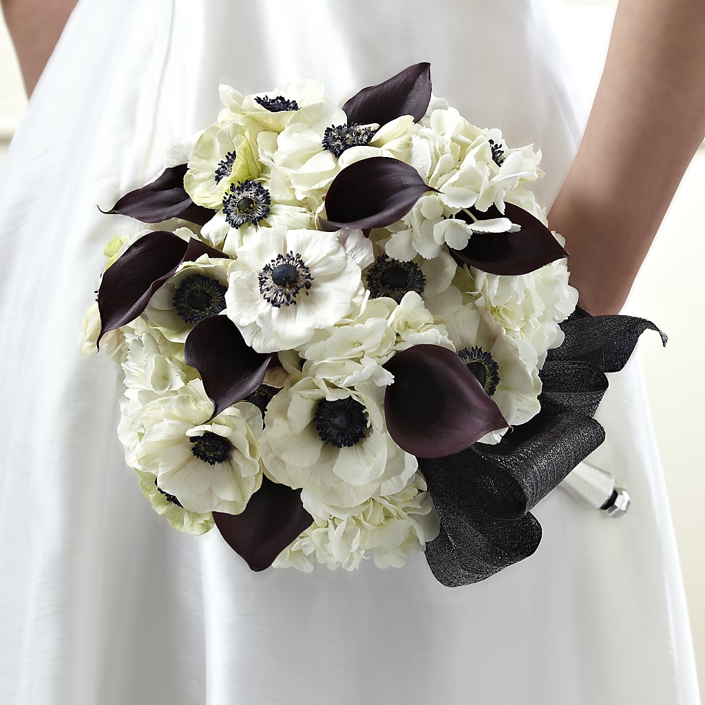 To Have and To Hold Bouquet – Meramec Florist, Steelville MO