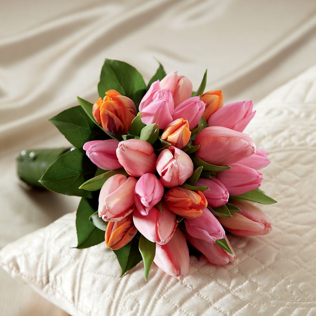 Embraceable Bouquet – Meramec Florist, Steelville MO
