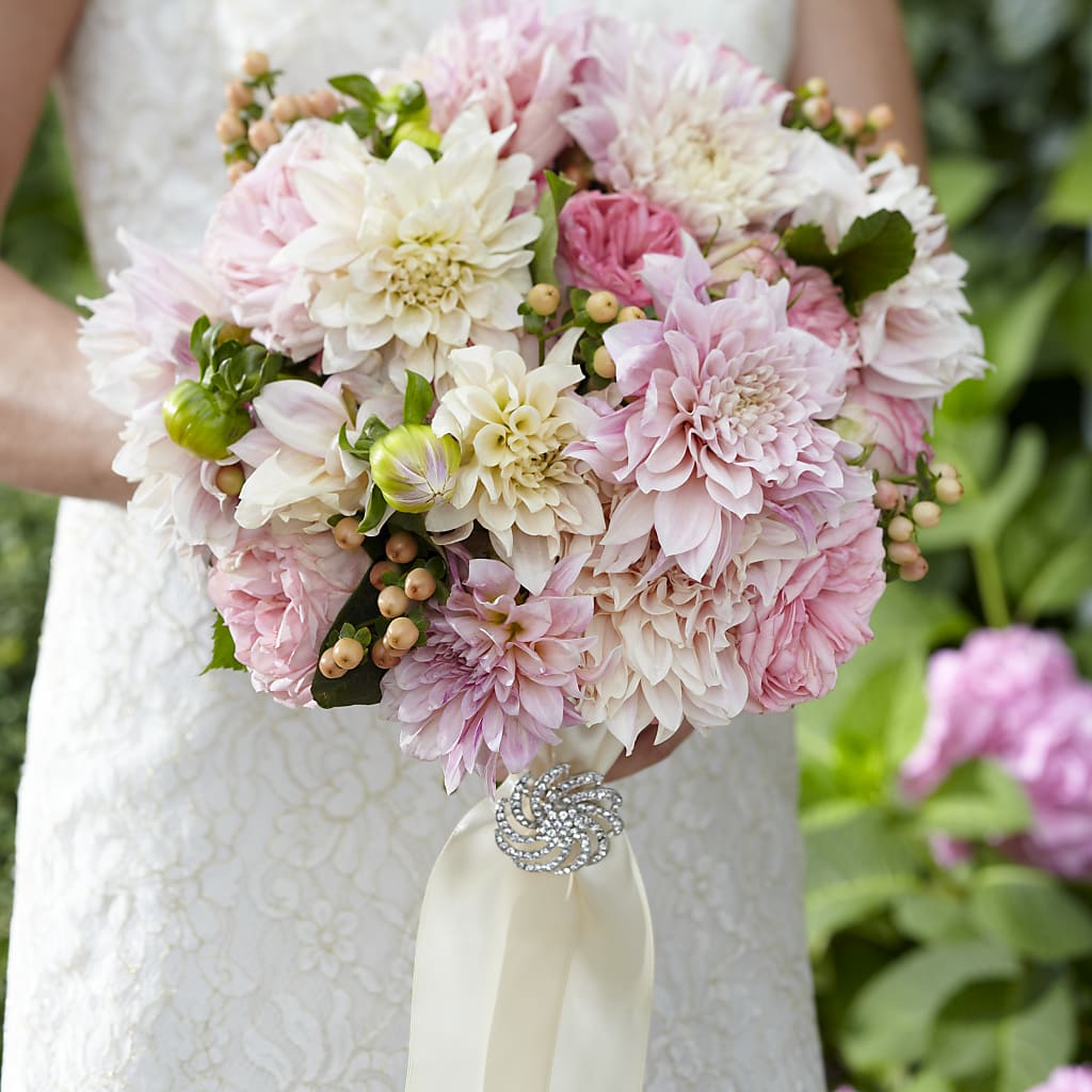 Heart's Promise Bouquet – Meramec Florist, Steelville MO
