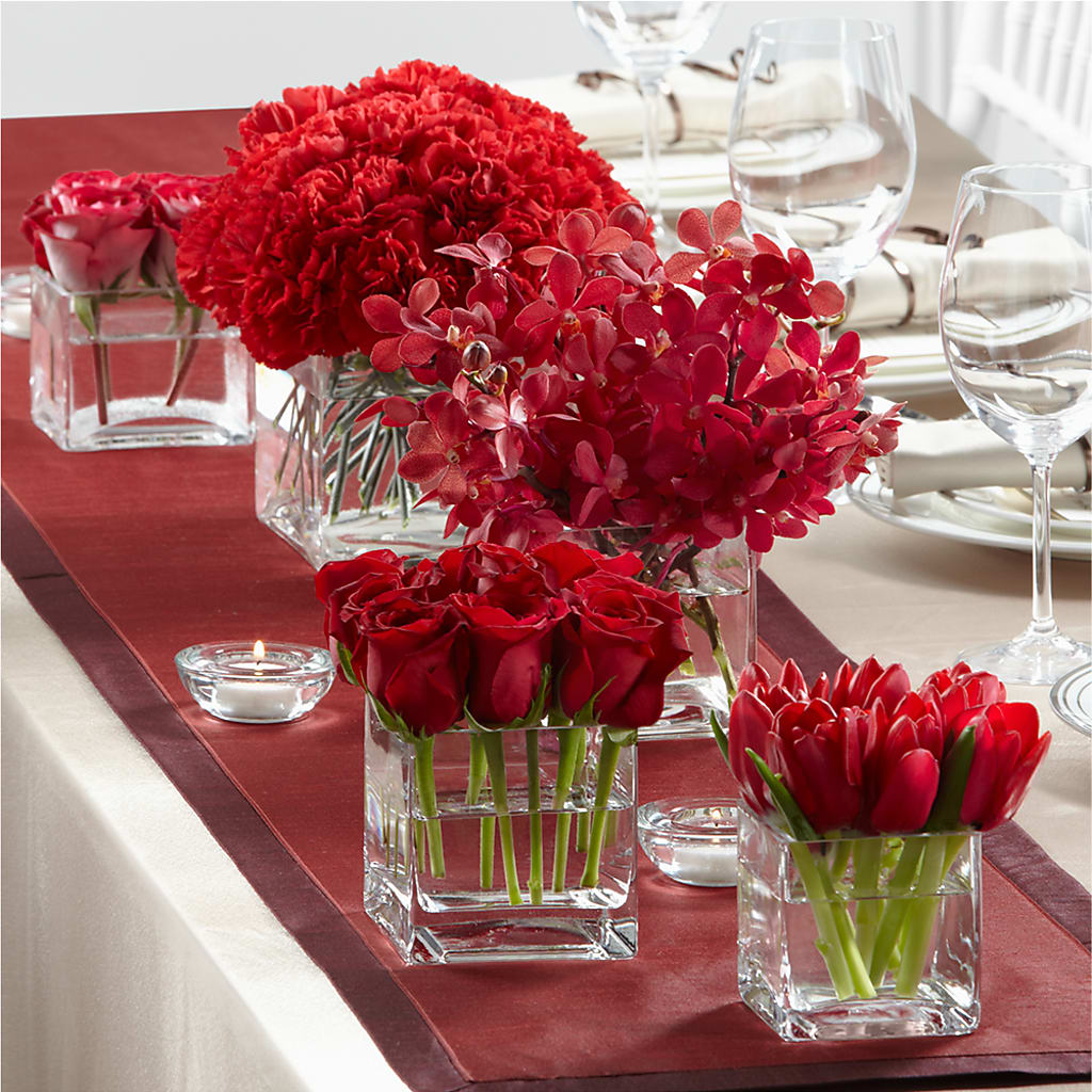 Modern Grace Centerpiece – Meramec Florist, Steelville MO