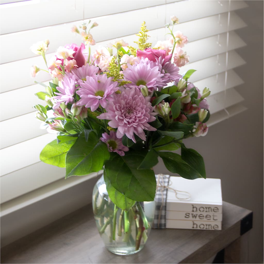 Pastel Tradition - A Florist Original –  Meramec Florist, Steelville MO