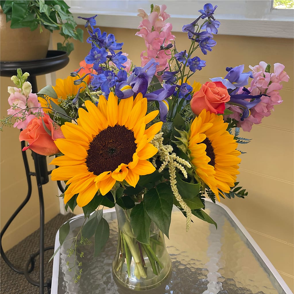 Rays of Life Bouquet –  Meramec Florist, Steelville MO