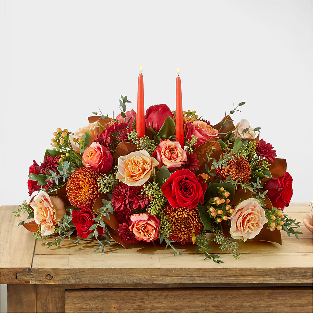 Gather Near Centerpiece –  Meramec Florist, Steelville MO
